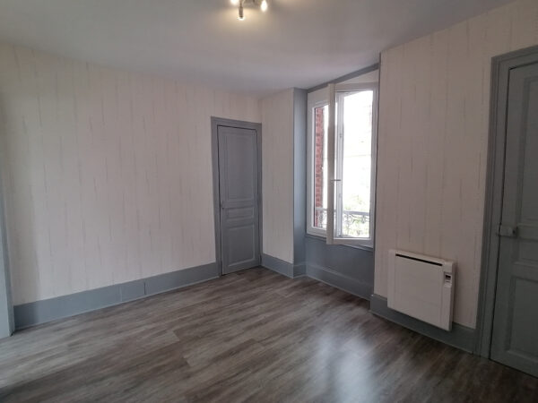 Appartement 2 pièces proches commodités &#8211; Troyes secteur GAR