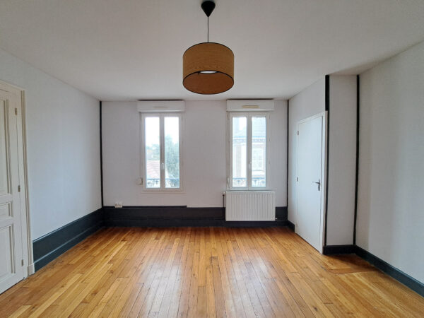 Appartement 4 pièces en duplex avec parking &#8211; SAINTE SAVINE