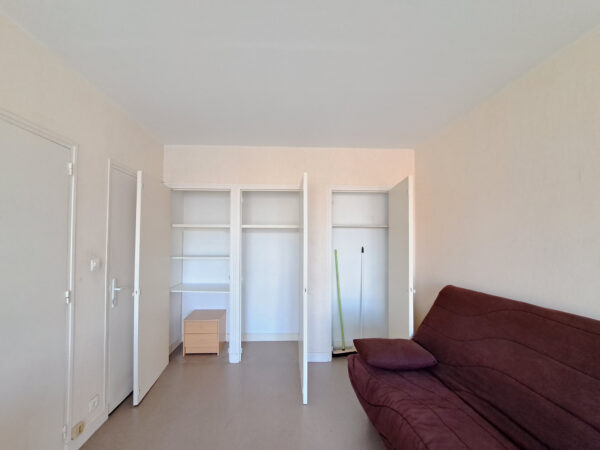 Appartement Studio T1 meublé avec parking &#8211; TROYES