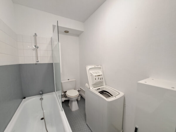 Appartement Studio meublé &#8211; TROYES secteur ESC